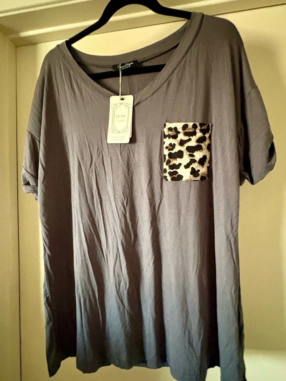 Coeur de Vague Gray Leopard Pocket V-Neck Top NWT